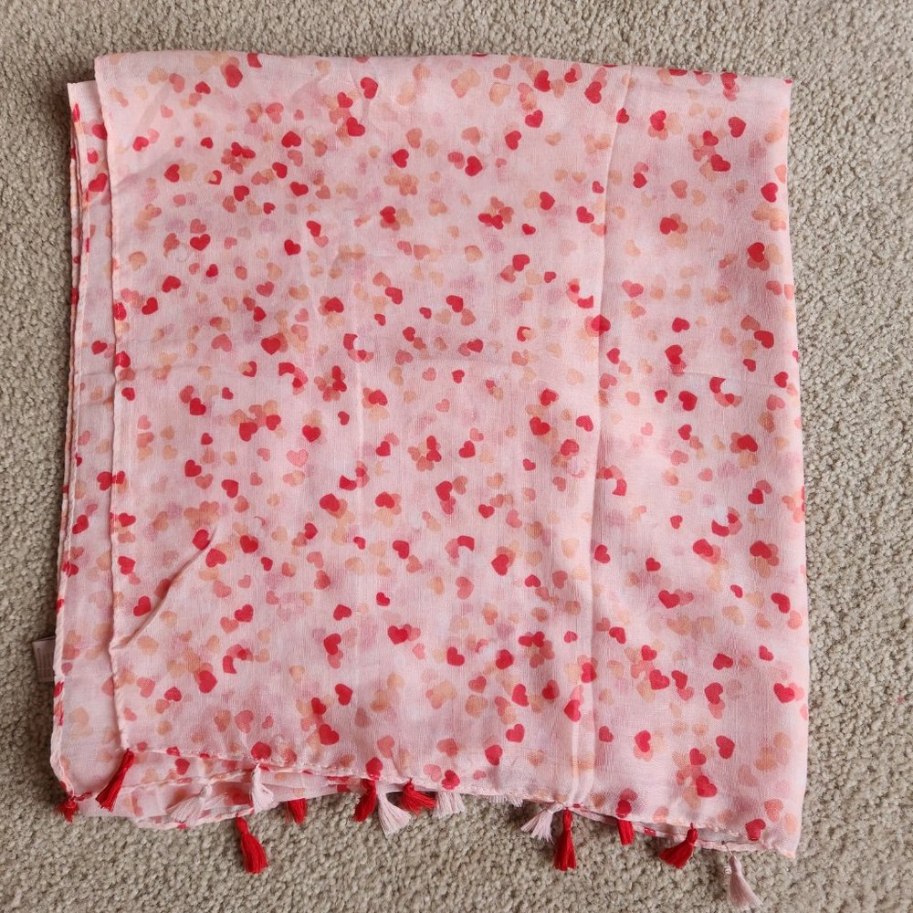 NEW Pink scarf with hearts - Picture 5 of 5